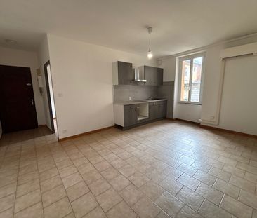 Location Appartement 2 pièces 42m² - Photo 3