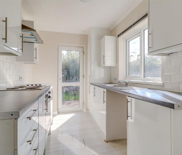 A 2 Bedroom House in Swindon Village GL51 9QH - Photo 1