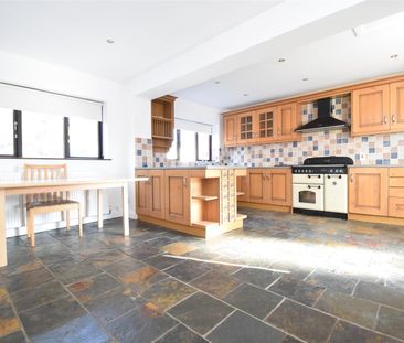 Barratts Road, Wakefield - Photo 4