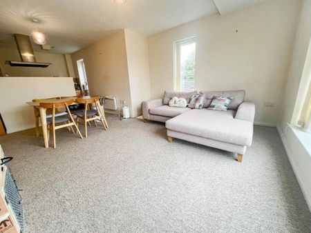 2 bedroom apartment to rent - Photo 2