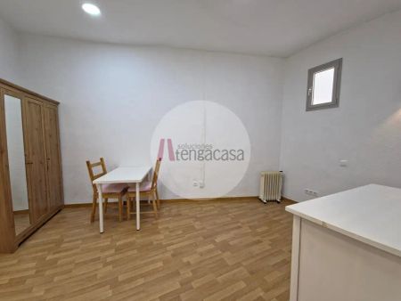 Estudio de alquiler en Calle de las Virtudes, Almagro - Photo 3