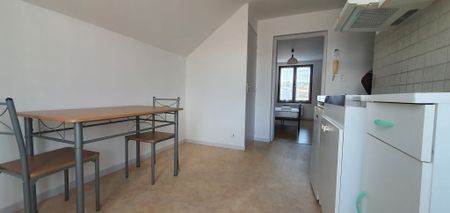 Location Appartement 2 pièces 25m² ST CHELY D APCHER 48200 - Photo 3