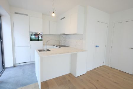 Luxueus duplex appartement in het centrum van het bruisende Hasselt. - Photo 4