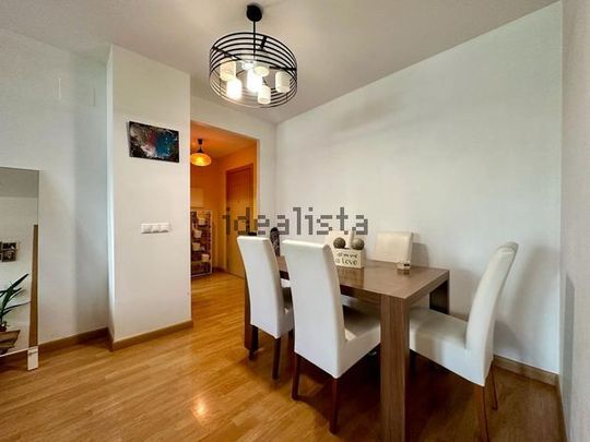 Alquiler de piso en Avenida de la Obsidiana, 12 - Photo 1