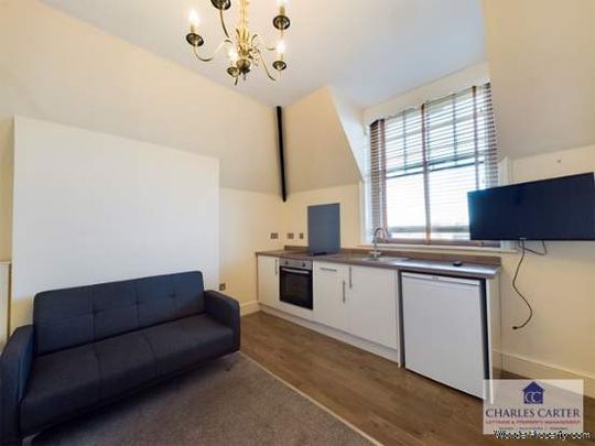 1 bedroom property to rent in Worcester - Photo 1