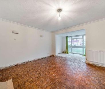 Avon Close, Addlestone, Surrey, KT15 - Photo 1