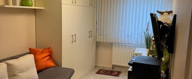 Letmathe! 3 Zimmer ca. 80 mÂ² mit EBK und Balkon. Die MÃ¶bel kÃ¶nnen gerne Ã¼bernommen werden. - Photo 1