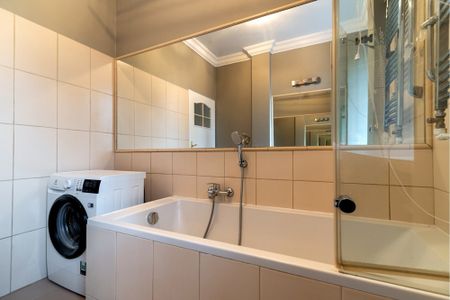 Metro, kamienica, po malowaniu - Фото 2