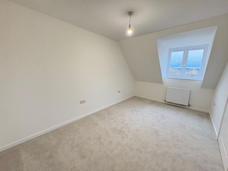 3 bedroom semi-detached house to rent - Photo 3