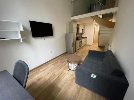 1 bedroom private hall to rent - Photo 3