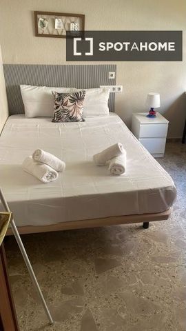 valencia, Valencian Community 46002 - Photo 3