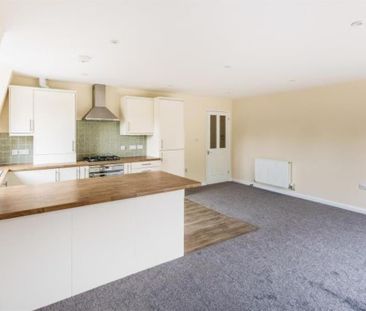 222 Portsmouth Road, Cobham, Surrey, KT11 - Photo 2