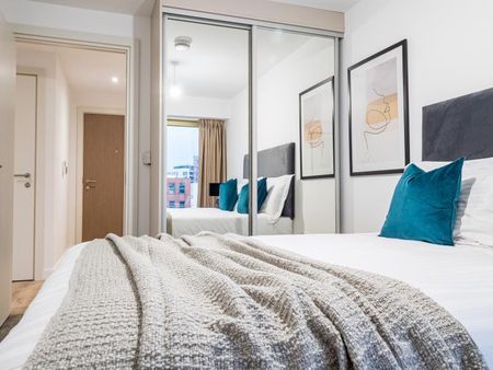 3 bedroom apartment to rent - Photo 5