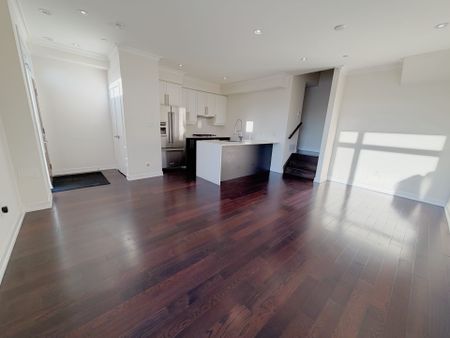 For Lease - 4070 Parkside Village Drive Unit# Th10, Mississauga, Ontario - Photo 2