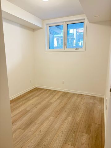 For Lease - 17 Lytham Green Circle Unit# 23, Newmarket, Ontario - Photo 2