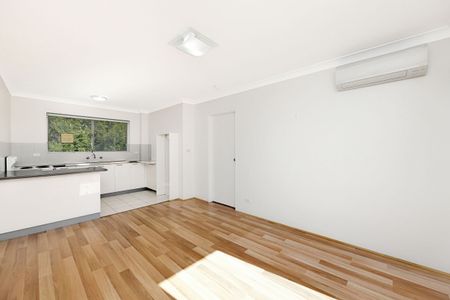 Ultra Convenient Location, Sun Filled Property - Photo 4