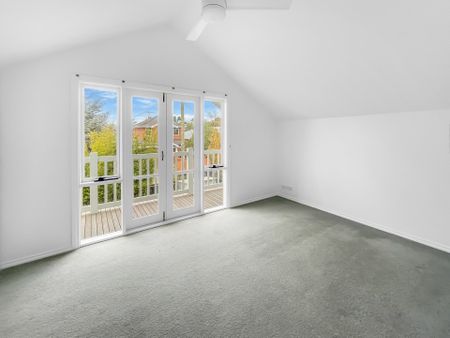 25 Cumberland Street, Newtown - Photo 2
