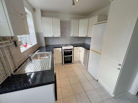 Wildern Lane, East Hunsbury, Northampton, NN4 - Photo 4