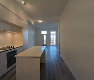 For Lease - 11 Steckley House Lane Unit# 408, Richmond Hill, Ontario - Photo 4