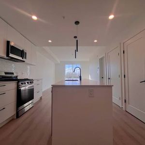 LANGLEY – 1 BEDROOM, 1 BATHROOM CONDO - Photo 2