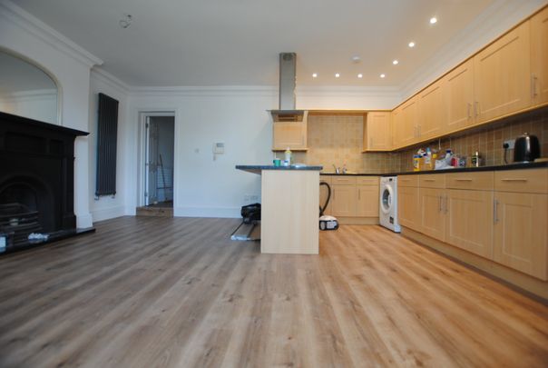 Manor Mount, London - Photo 1