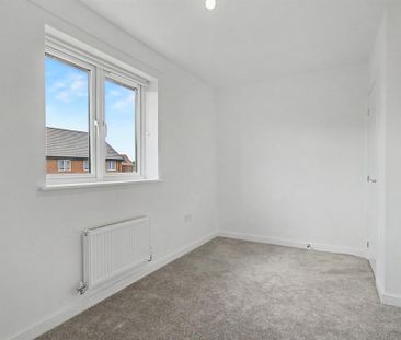 2 bedroom semi-detached house to rent - Photo 5