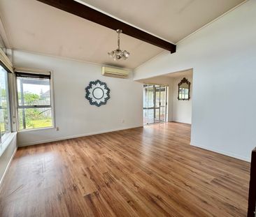 49 Rosewarne Crescent, Glendene, Auckland - Photo 1