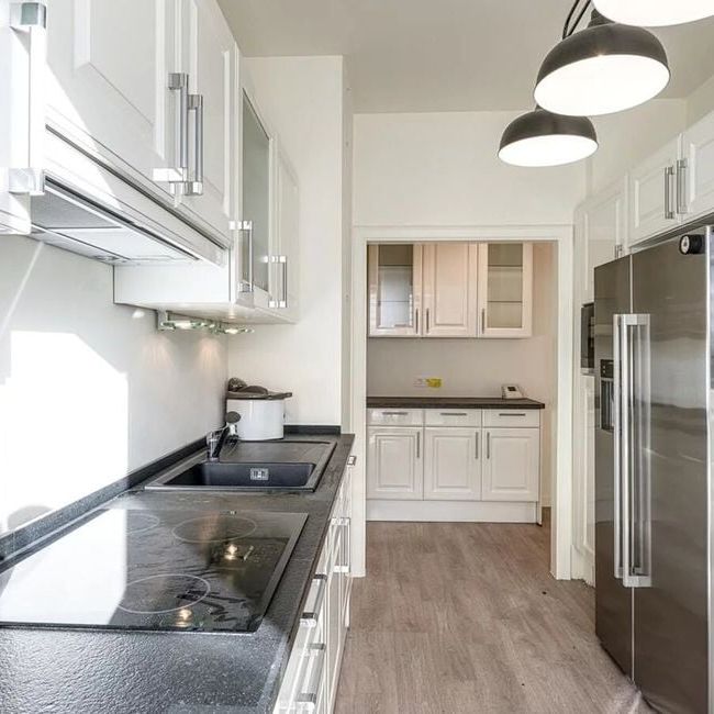 Appartement te huur in Elsene voor € 3.695 met 4 slaapkamers - Foto 1