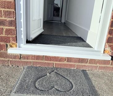 1 bedroom ground floor flat to rent - Photo 2