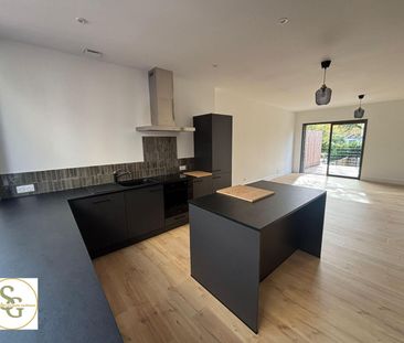 Location Maison 5 pièces 127m² CASTRES 81100 - Photo 3