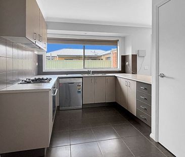 2 Greenfield Drive, Epsom - Photo 3