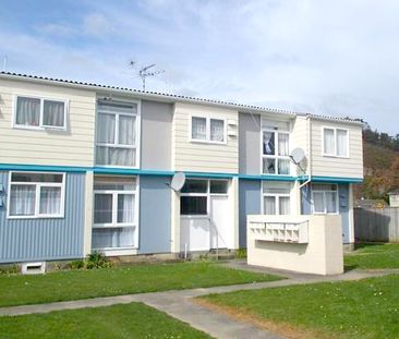 Top floor flat - Photo 1