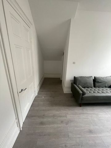 Market Walk, Huddersfield, HD1 - Photo 2