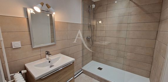 Location Appartement 2 pièces 53m² - Photo 2