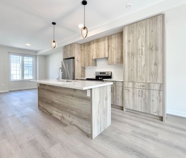 For Lease - 28 Bullata Lane, Richmond Hill, Ontario - Photo 5