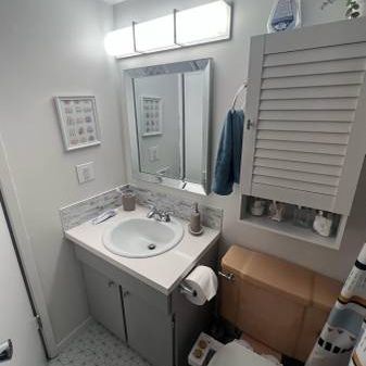 1 Bedroom 1 Bath - RENOVATED PET FRIENDLY - Photo 4