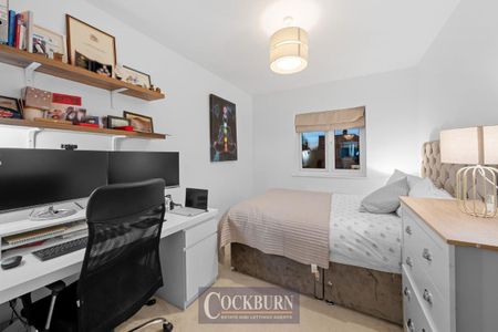 Holland Gardens, New Eltham, SE9 - Photo 2