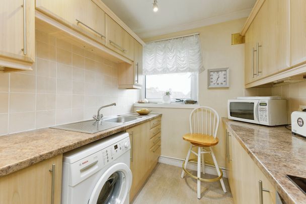 2 Bed Flat, Knapdale Street, G22 - Photo 1