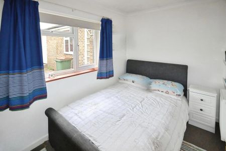 2 bedroom detached bungalow to rent - Photo 4