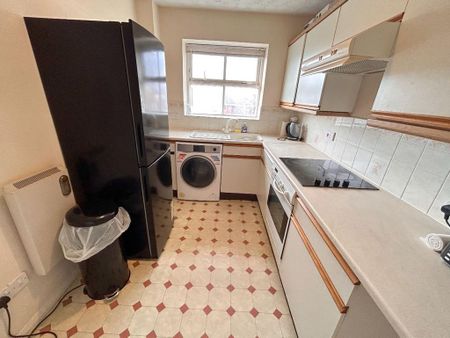 2 bedroom apartment to rent - Photo 3