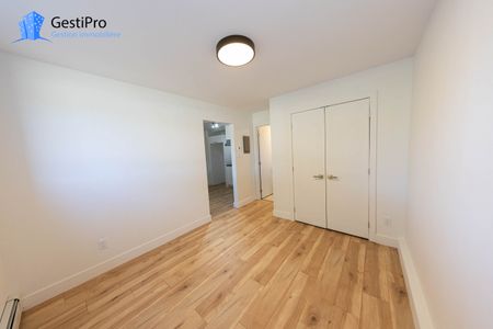 2375-2475 d’Alger / 2465 Père-Lelièvre - Photo 2