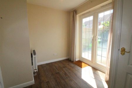 3 bedroom detached house to rent - Photo 2