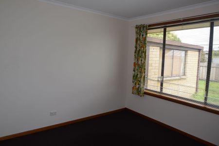 After a neat three bedroom home? Why not live here... - Photo 5