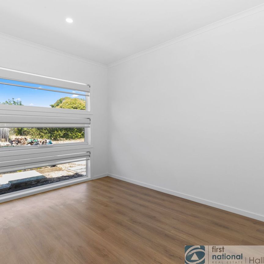 1 Goldfinch Court, Carrum Downs - Photo 1