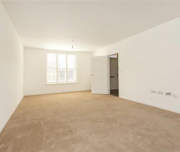 5 bedroom detached house to rent - Photo 3