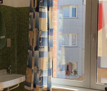 Appartement te huur in De Panne voor € 700 met 2 slaapkamers - Foto 4