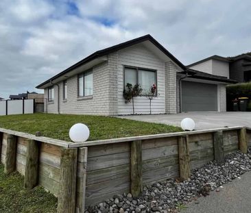 Flagstaff Family Home - Photo 3