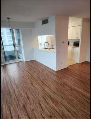 For Lease - 8 Hillcrest Avenue Unit# 2906, Toronto, Ontario - Photo 1