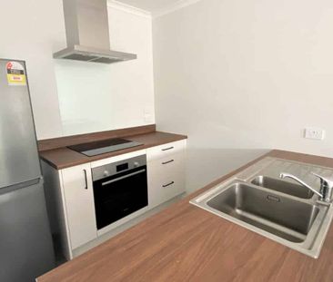 Furnished Frankton Townhouse - Added Security Features - Photo 1