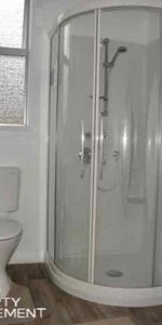 Great Location Flat - Photo 3